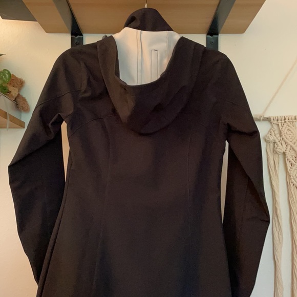 🚚MOVING SALE🚚 EUC Eddie Bauer | Rocky Pass Trench Coat ✨MOST OFFERS ACCEPTED✨ - Picture 6 of 11